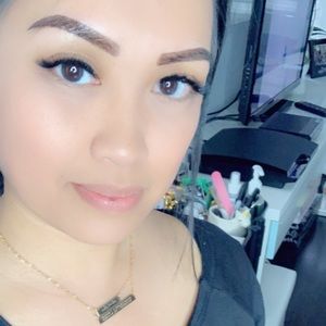 Meet your Posher, Leah